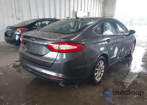 2015 Ford Fusion S из США, поврежденный, VIN 1FA6P0G76F5122839